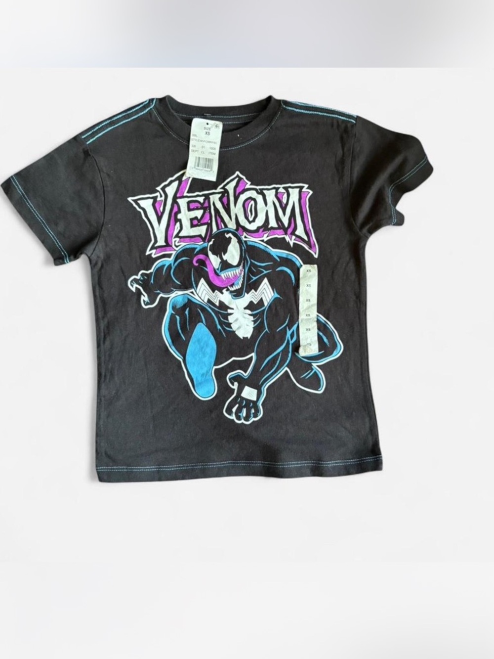 Cat & Jack Boys Black Venom Graphic Tee with Blue Shorts - Picture 3 of 5